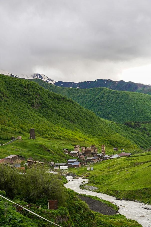 Bori'S Guesthouse Ushguli Zewnętrze zdjęcie